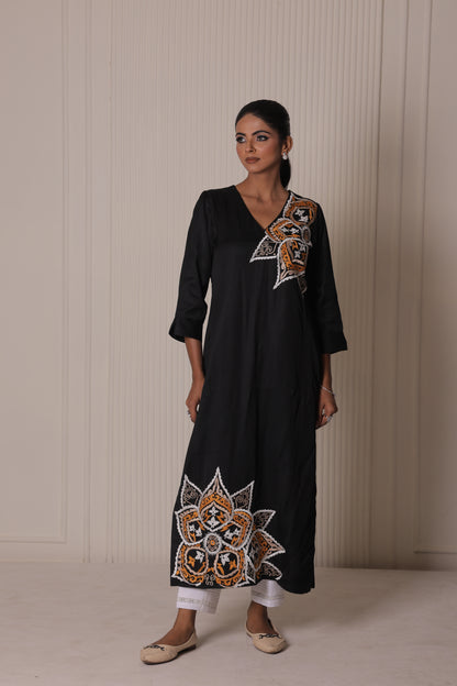 MEHEK-E-SIYAH